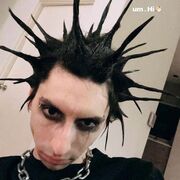 Chrisisahitter2