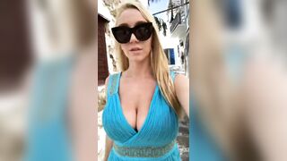 Kendra Sunderland (Video 2)
