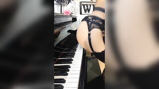 Riley Reid Onlyfans (Video 34)