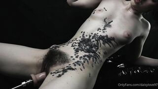 Daisylove fuck machine+vax