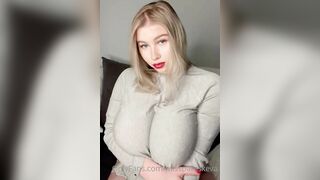 missparaskeva shaking tits