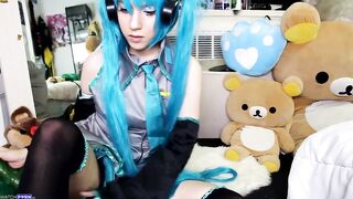 Sexually Frustrated Miku Uses A Cucumber