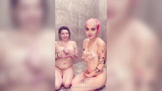 LunaGh0ul - Lesbian Shower scene