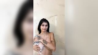 Mia Khalifa - Live Shower & nude oiling up OnlyFans