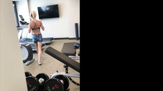 thesydneyhail sneaky hotel workout