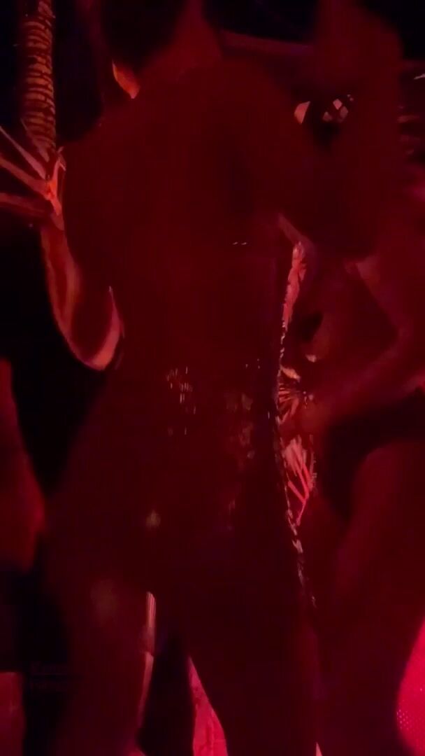 EmRata in the club
