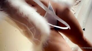 Anna marisax show tits