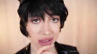 Lizzie Lestrange ASMR