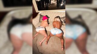 SARA GOLD & LALA KOI