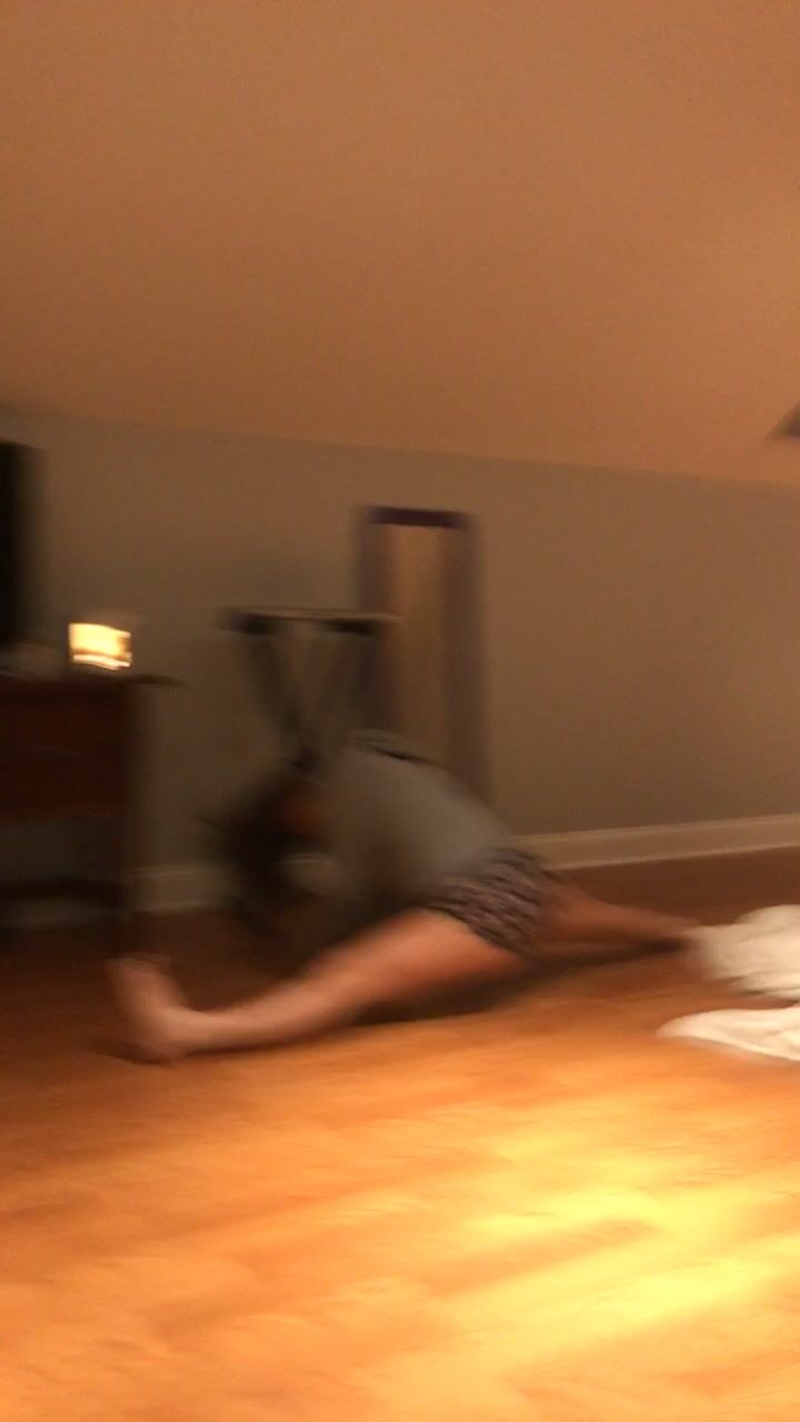 Charli damelio twerk
