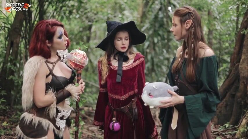 Sweetie Fox ft. Diana Rider, ArinaFox D&D little Big Porn Adventure