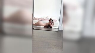 Kaitlyn Krems Naked Laying On Floor Onlyfans