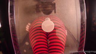 Bigtittygothegg Mavis bouncing her huge booty on you