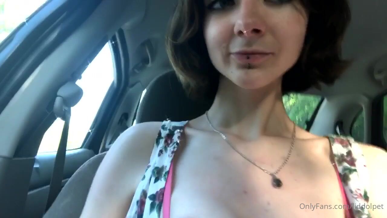 Liddolpet public flash in car