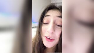 onlyfans milenagrace masturbates