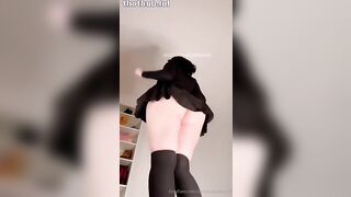 lowkeydeadinside ass clapping *resubed*