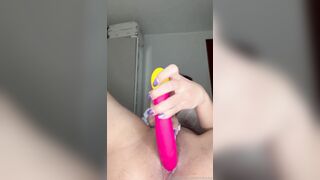 Mikkita Masturbation