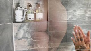 EllePrivate Shower Dildo