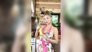 Sara Jean Underwood Banana Blowjob OnlyFans