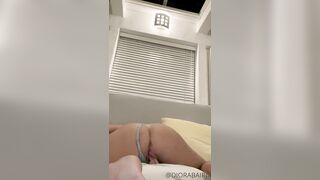 Diora Baird quickie for her pussy