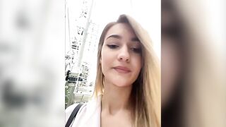 lana chester дрочит на колесе обозрения