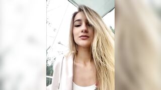 lana chester дрочит на колесе обозрения