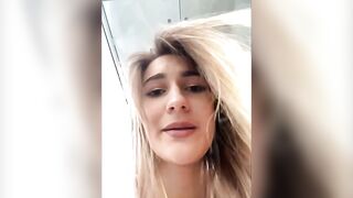 lana chester дрочит на колесе обозрения