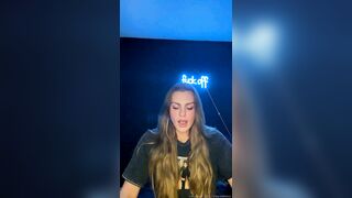 Lana Roosje Full Live
