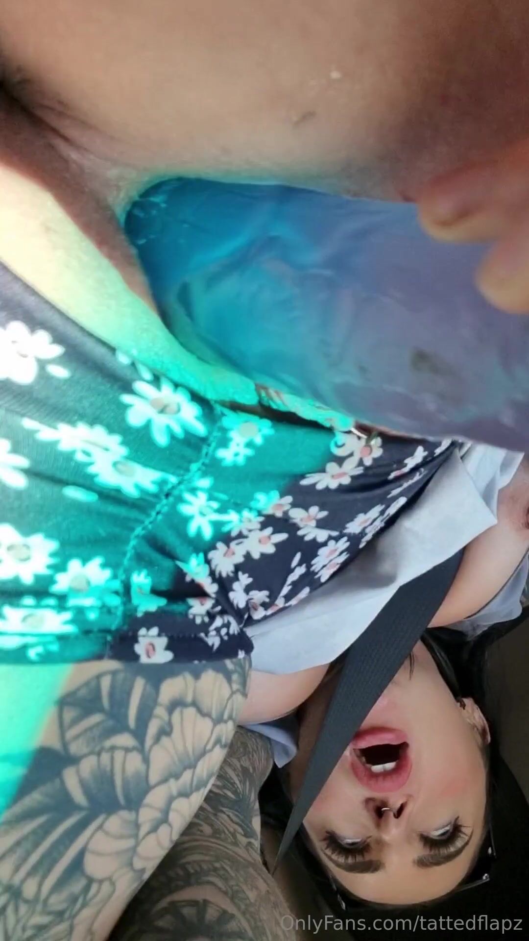 TattedFlapz DP dildo in moving car