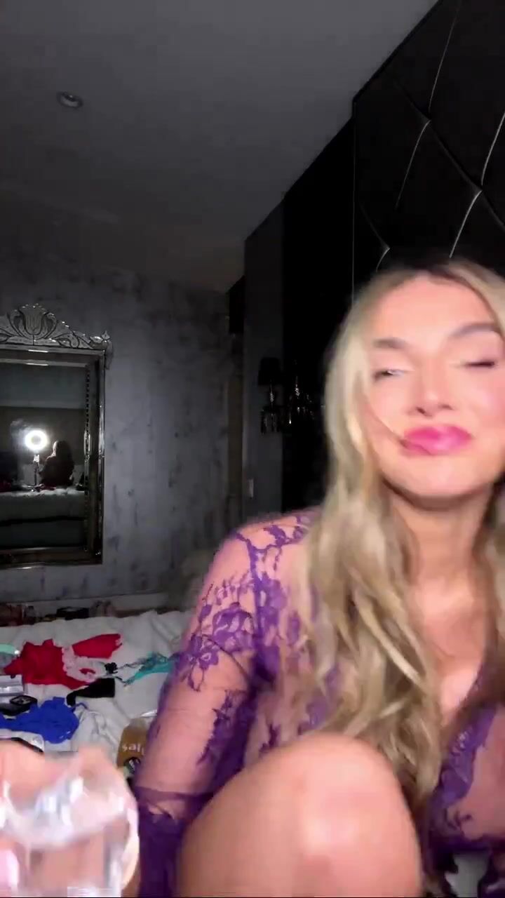 Lyna Perez another live