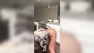 Shamayne shaking it naked