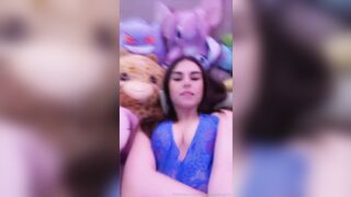 Lauren Alexis naked pussy rubbing