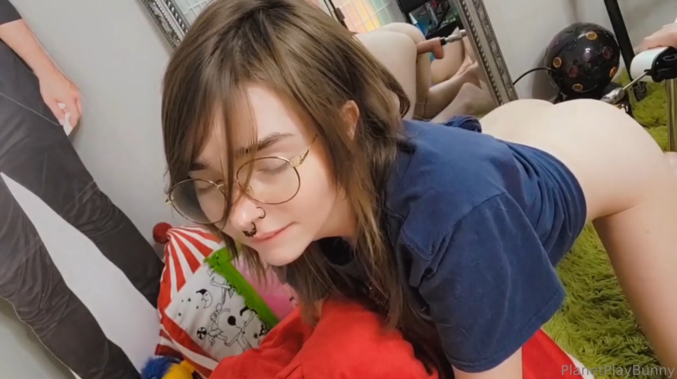 PlanetPlayBunny Fuck Machine