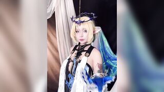 Umeko J - Cosplayer Babe Gets Naked