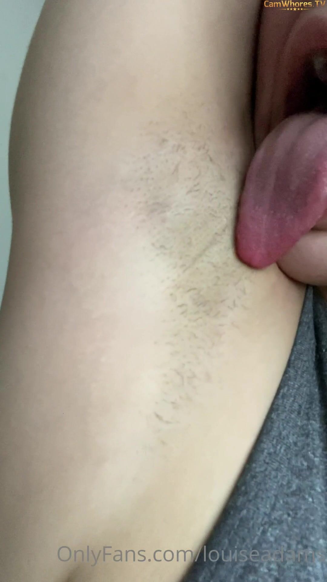 Louise armpit2