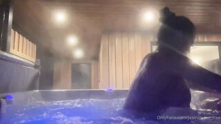 Jasmine Jae  Fucked On Jacuzzi Onlyfans
