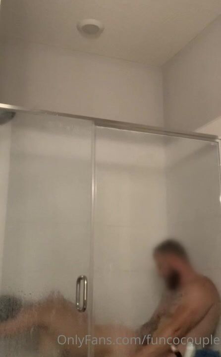 funcocouple shower 7.22