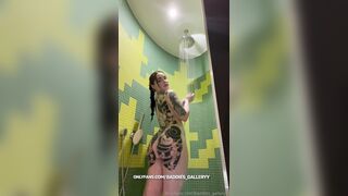 Zara Aoki blowjob