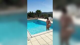 Hannah Olivia | djhannahb naked pool ppv