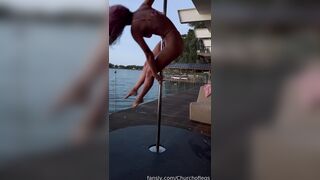 S.X.R OF - Pole Dancing