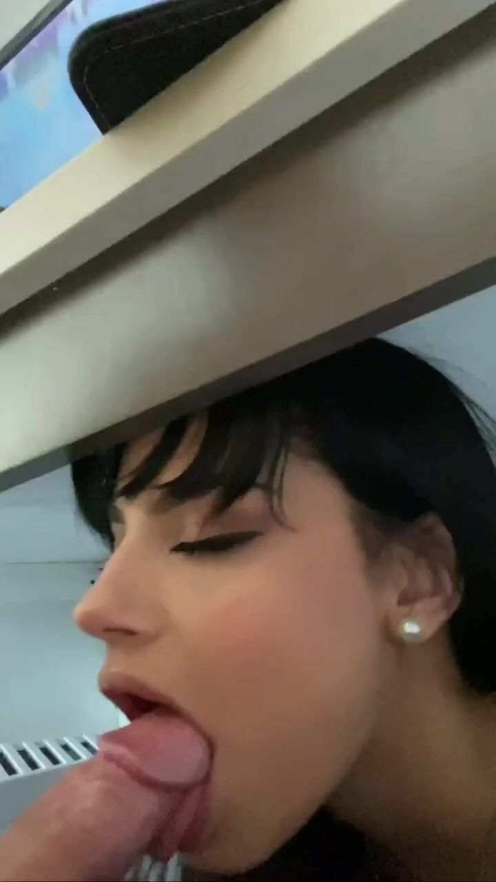 Blowjob under the desk