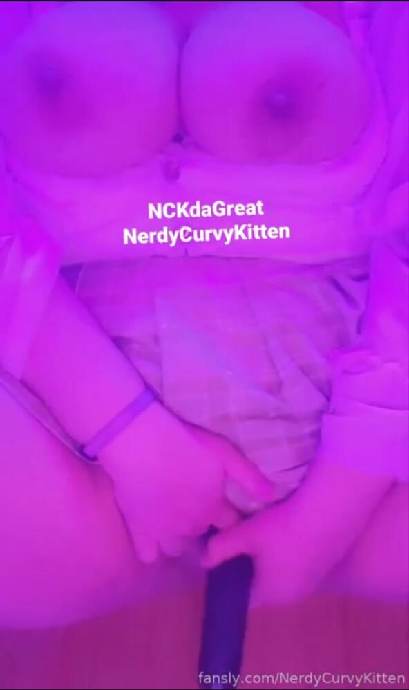Nerdycurvykitten Vibrator