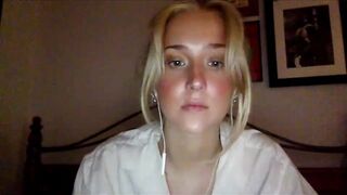 SUBURBANGIRLXXXXX AKA THEBITXHNEXTDOOR