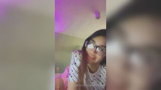 AdelineBri (Video 8)