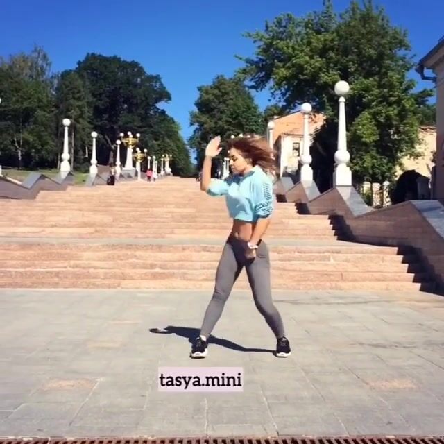Tasya Mini Twerk 7