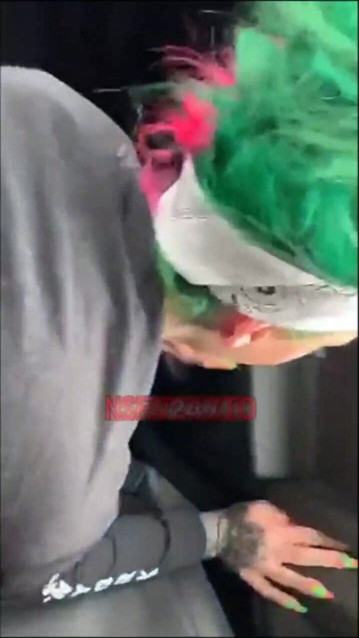 Princess Pineapple car sex