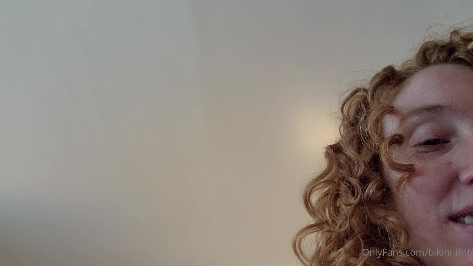 bikini-ifrit booty vlog