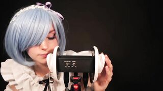 Busy B ASMR Rem Ear Eating
