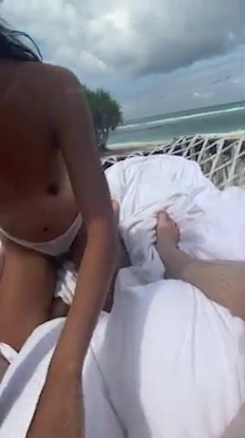 Erzabel Suck a white dick