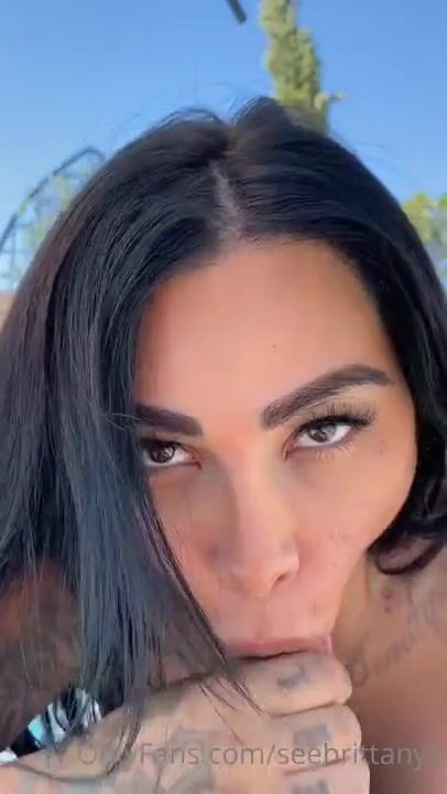 Brittanya Razavi 03